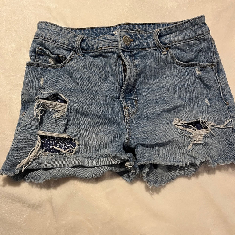 Old Navy blue denim shorts #denimshorts